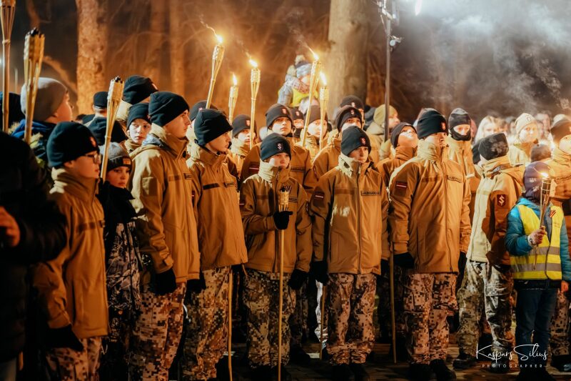 Lāčplēša dienas lāpu gājiens Jēkabpilī